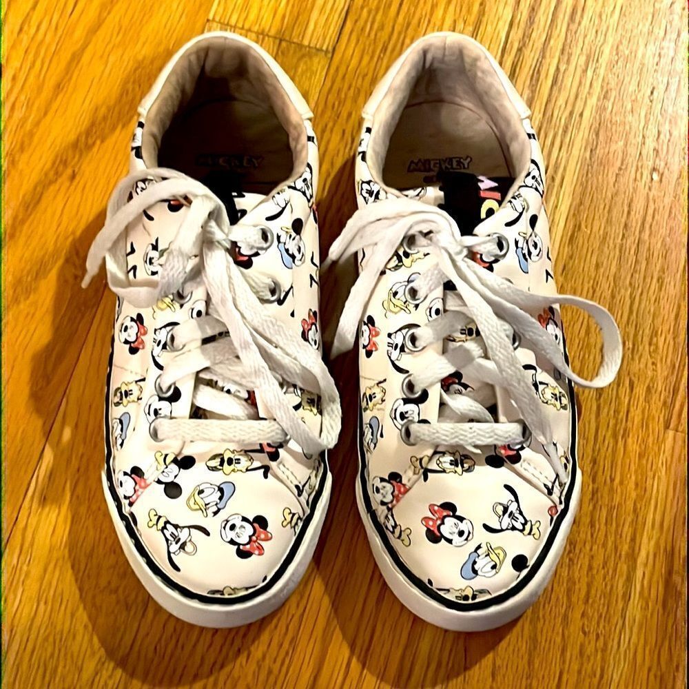 Zara “Disney” Big Kid’s Tennis Sneakers with Character Decals- Size 31 (US-12.5)